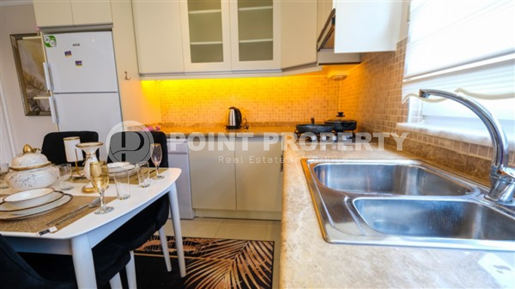 Luxurious three-room apartment 100 m2 in Mahmutlar area, Alanya, with swimming pools and water park-id-3307-photo-4