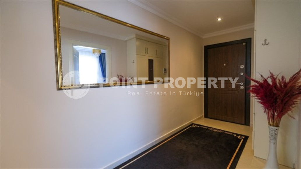 Luxurious three-room apartment 100 m2 in Mahmutlar area, Alanya, with swimming pools and water park-id-3307-photo-18