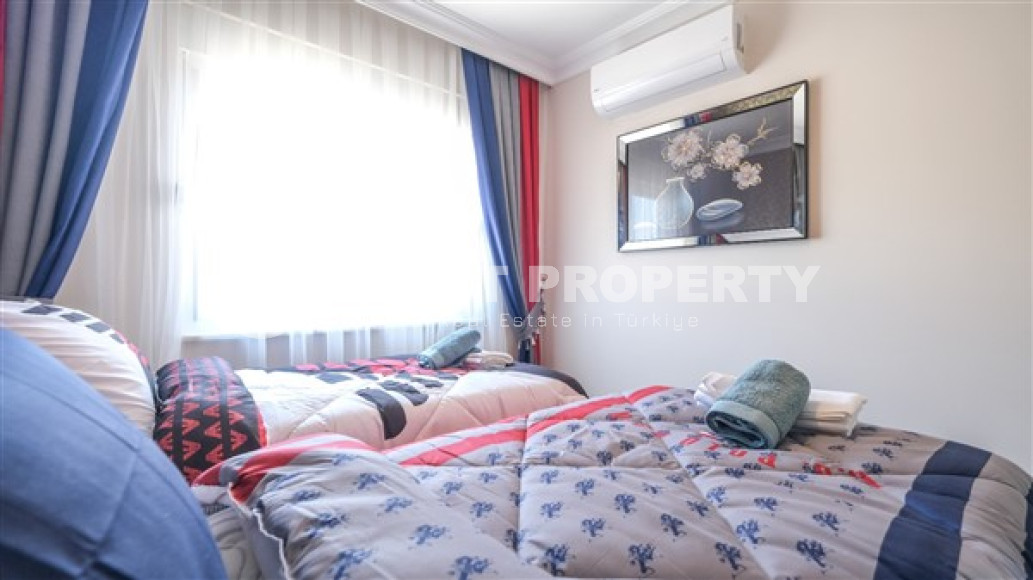 Luxurious three-room apartment 100 m2 in Mahmutlar area, Alanya, with swimming pools and water park-id-3307-photo-33