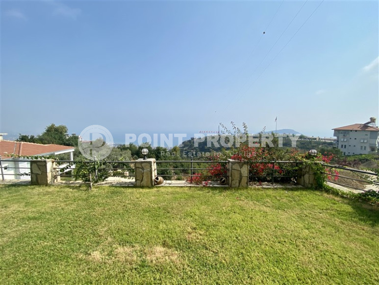 Современная вилла 4+1 в живописном районе Бекташ. Площадью 290м2.-id-1295-фото-3