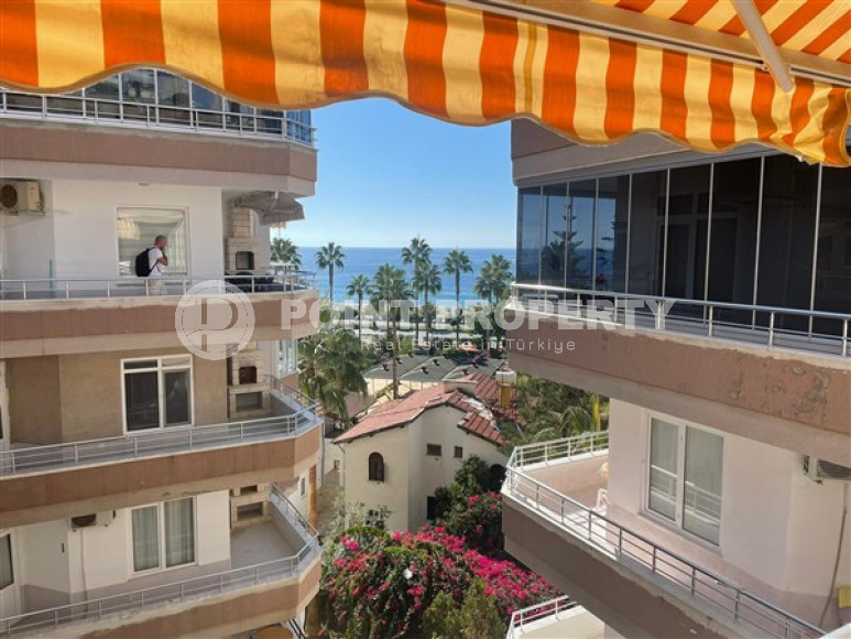Comfortable 2+1 apartment with furniture, by the sea, Mahmutlar, Alanya-id-3315-photo-3