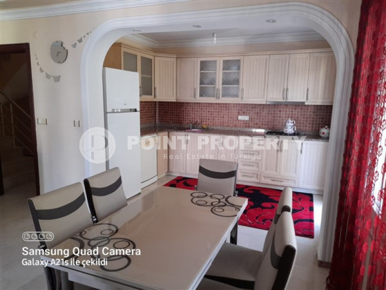 Spacious duplex penthouse 4+1 near the sea, Mahmutlar, Alanya-id-3319-photo-4