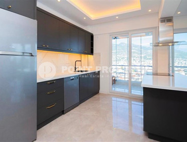 Видовая четырёхкомнатная квартира площадью 150 м², без мебели, центр Аланьи-id-3323-фото-4