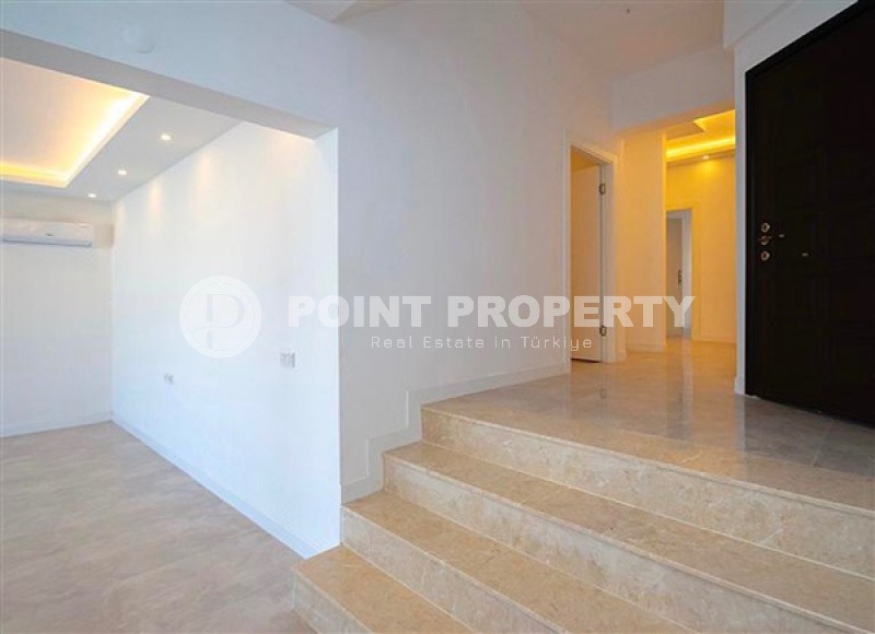 Видовая четырёхкомнатная квартира площадью 150 м², без мебели, центр Аланьи-id-3323-фото-5