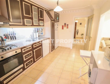 Ухоженная двухкомнатная квартира в компактном комплексе в центре Аланьи-id-3326-фото-2