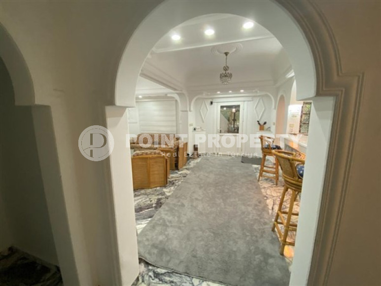 Атмосферная трёхкомнатная квартира с площадью 110 м2 в районе Оба, Аланья, в 250 метрах от моря-id-3332-фото-6