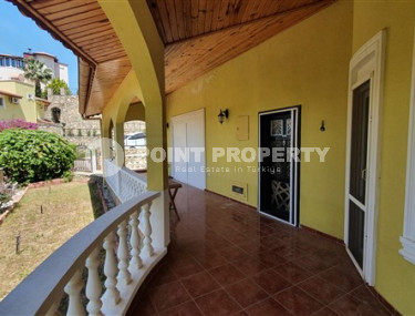 Nice compact 3+1 villa with private garden, Kargicak, Alanya-id-3337-photo-3