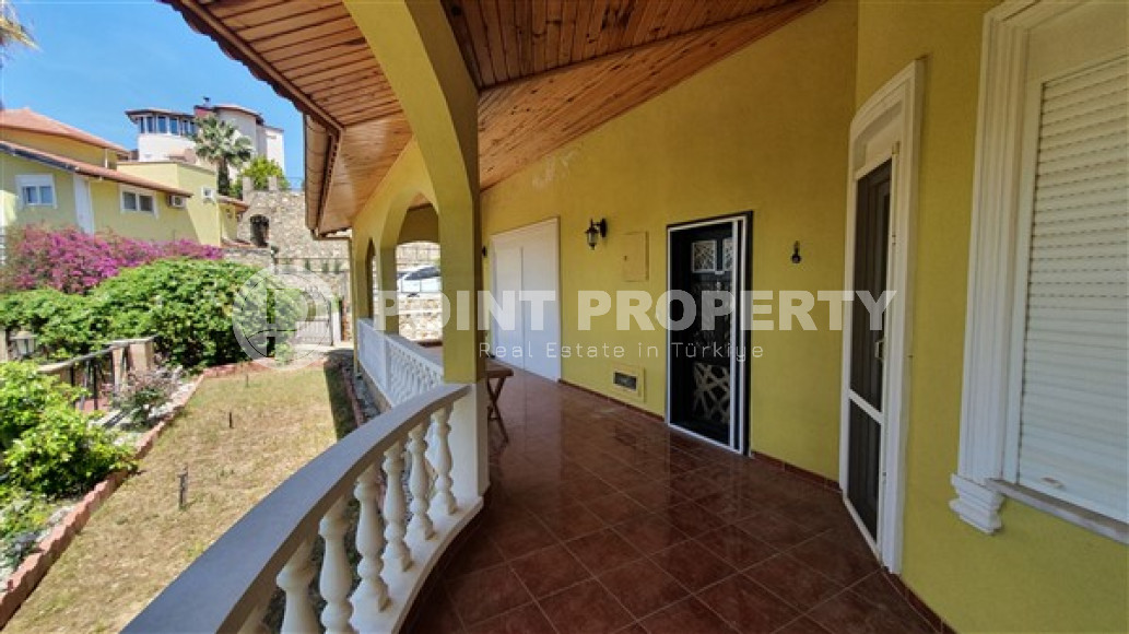 Nice compact 3+1 villa with private garden, Kargicak, Alanya-id-3337-photo-3