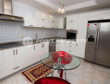 Furnished garden duplex 4+1 in a residential complex 300 meters from the sea, Kestel, Alanya-id-3339-photo-5