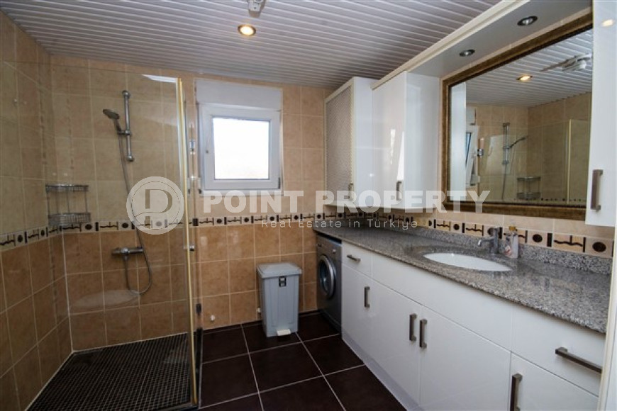 Меблированный садовый дуплекс 4+1 в жилом комплексе в 300 метрах от моря, Кестель, Аланья-id-3339-фото-7