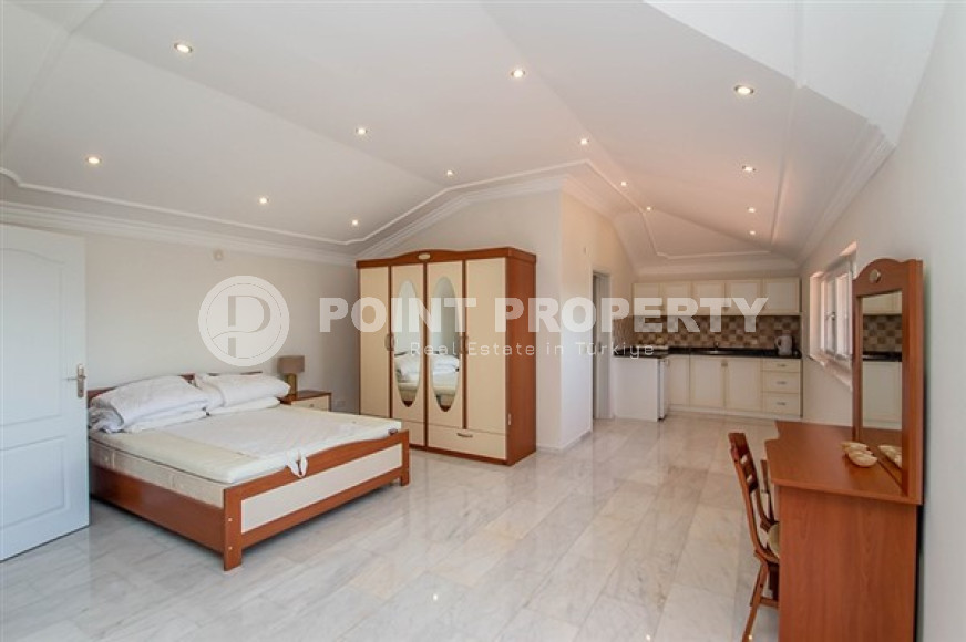 Триплексная вилла с площадью 375 м2 расположенная в районе Чиплаклы, без мебели-id-3347-фото-19