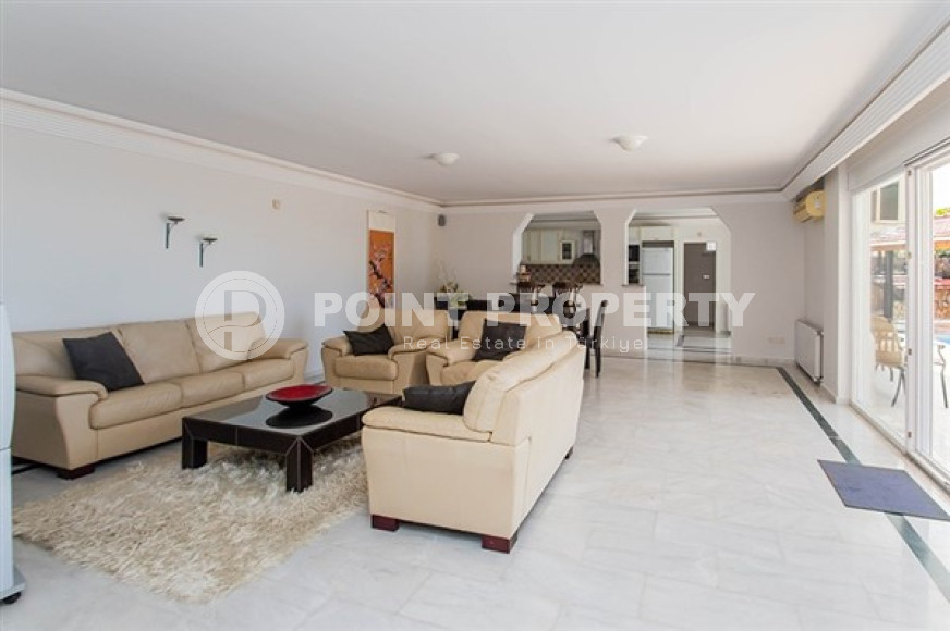 Триплексная вилла с площадью 375 м2 расположенная в районе Чиплаклы, без мебели-id-3347-фото-24