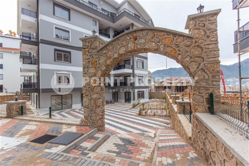 Duplex penthouse 120 m² with four separate rooms and a kitchen, upper Oba, Alanya-id-3350-photo-3