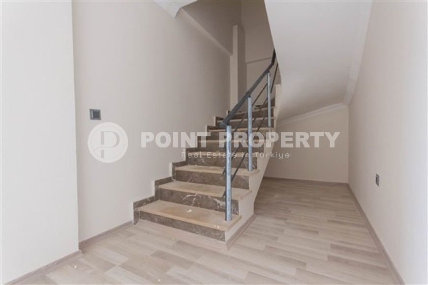 Duplex penthouse 120 m² with four separate rooms and a kitchen, upper Oba, Alanya-id-3350-photo-7