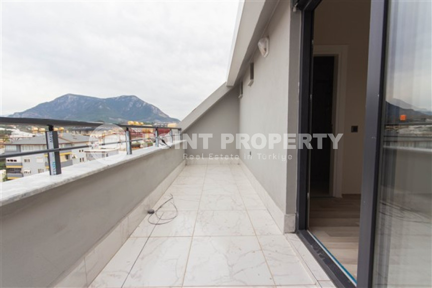 Duplex penthouse 120 m² with four separate rooms and a kitchen, upper Oba, Alanya-id-3350-photo-16