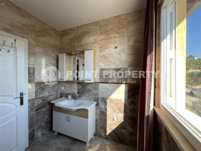 Дуплексная вилла 3+1 с площадью 200 м2 в районе Конаклы, с мебелью-id-3355-фото-22