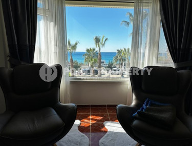 View apartment with an area of 100 m2 in the Tosmur area, on the first line of the sea-id-3360-photo-1
