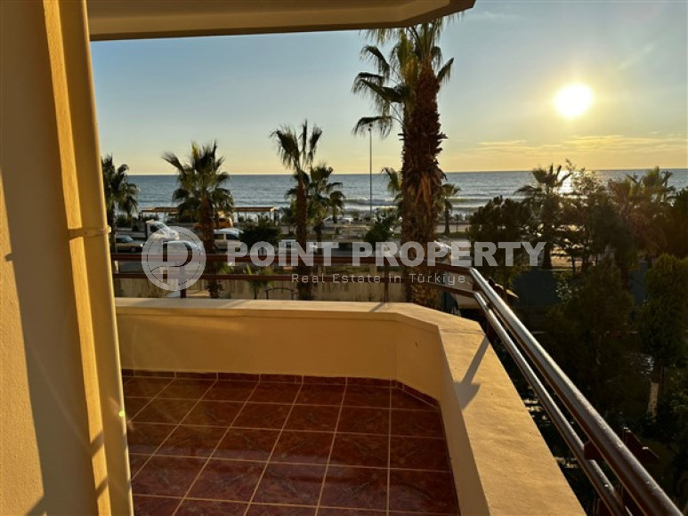 Видовая квартира с площадью 100 м2 в районе Тосмур, на первой линии моря-id-3360-фото-6