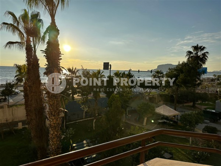 Видовая квартира с площадью 100 м2 в районе Тосмур, на первой линии моря-id-3360-фото-7