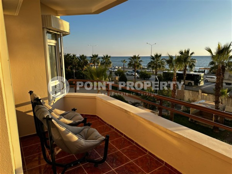 Видовая квартира с площадью 100 м2 в районе Тосмур, на первой линии моря-id-3360-фото-9