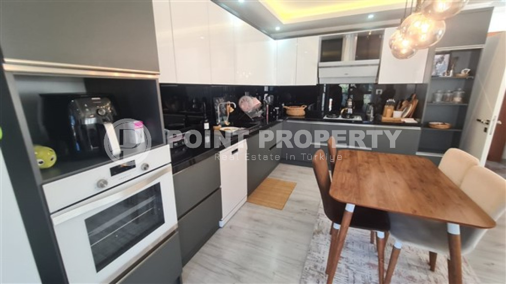 Duplex apartment with an area of 200 m2, Alanya center, sold unfurnished-id-3369-photo-12