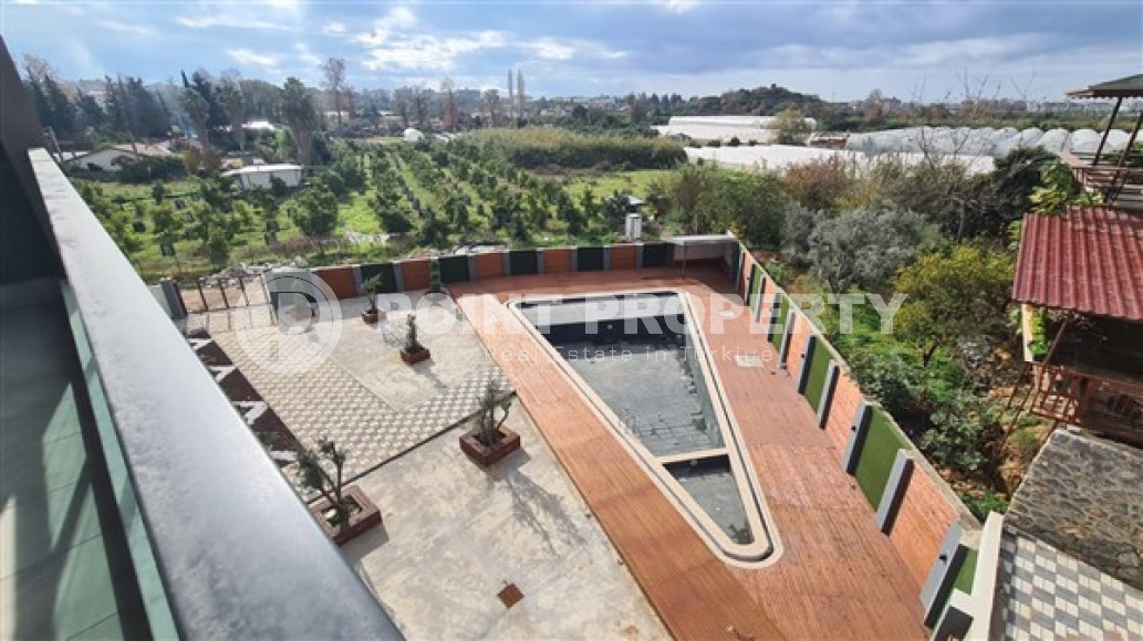 Просторная трёхкомнатная квартира с отдельной кухней в новом доме верхней Обы, Аланья-id-3375-фото-3