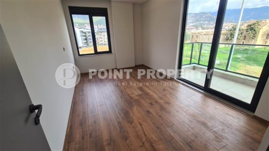 Просторная трёхкомнатная квартира с отдельной кухней в новом доме верхней Обы, Аланья-id-3375-фото-8