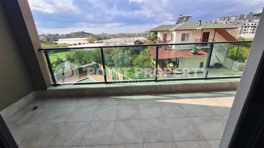 Просторная трёхкомнатная квартира с отдельной кухней в новом доме верхней Обы, Аланья-id-3375-фото-13