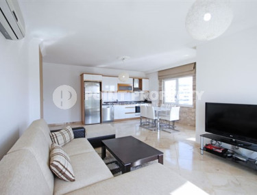 Bright three-room apartment on the 10th floor of a residential complex, Mahmutlar, Alanya-id-3378-photo-2