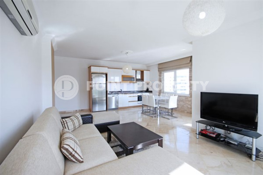 Bright three-room apartment on the 10th floor of a residential complex, Mahmutlar, Alanya-id-3378-photo-2