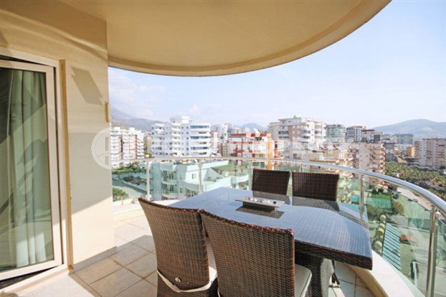 Bright three-room apartment on the 10th floor of a residential complex, Mahmutlar, Alanya-id-3378-photo-4