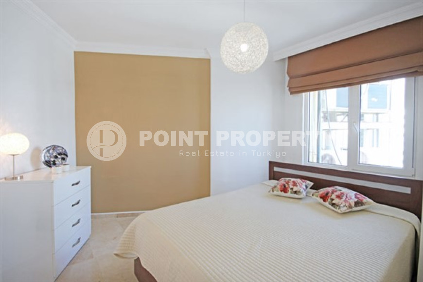Bright three-room apartment on the 10th floor of a residential complex, Mahmutlar, Alanya-id-3378-photo-7
