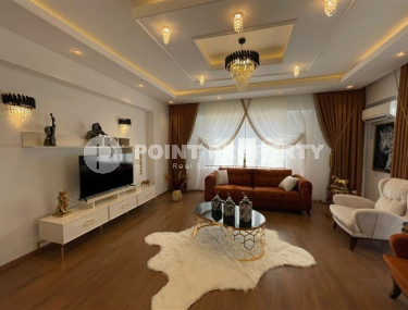 Spacious four-room apartment 120 m2 in the Mahmutlar area, 50 meters from the sea-id-3383-photo-1