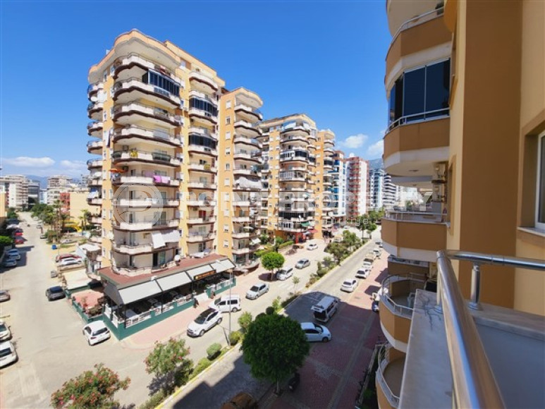 Comfortable three-room apartment with two balconies, Mahmutlar district-id-3385-photo-3