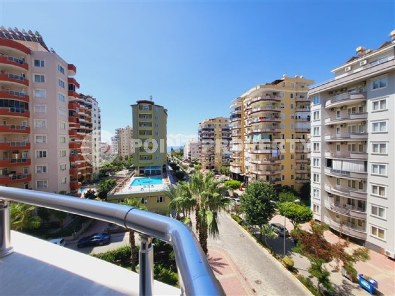 Comfortable three-room apartment with two balconies, Mahmutlar district-id-3385-photo-4