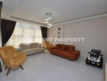 Luxurious four-room apartment with a separate kitchen 3+1 in the prestigious Oba district. 200 m2-id-1300-photo-4