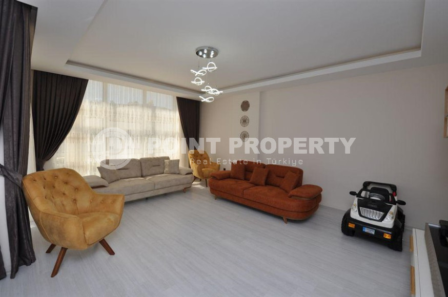 Luxurious four-room apartment with a separate kitchen 3+1 in the prestigious Oba district. 200 m2-id-1300-photo-4