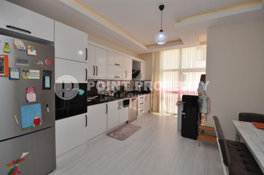 Luxurious four-room apartment with a separate kitchen 3+1 in the prestigious Oba district. 200 m2-id-1300-photo-8