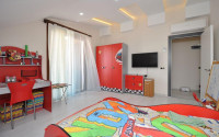 Luxurious four-room apartment with a separate kitchen 3+1 in the prestigious Oba district. 200 m2-id-1300-photo-12