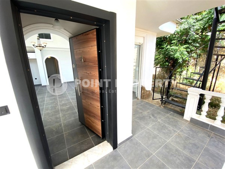 Недорогая четырёхкомнатная вилла в километре от моря, Каргыджак, Аланья-id-3395-фото-4