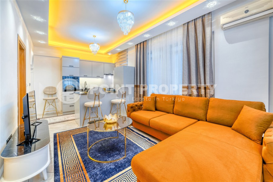 Standard apartment 1+1 with an area of 55 m² 50 meters from the beach, center, Alanya-id-3408-photo-6