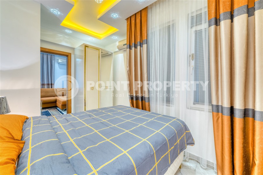 Standard apartment 1+1 with an area of 55 m² 50 meters from the beach, center, Alanya-id-3408-photo-7