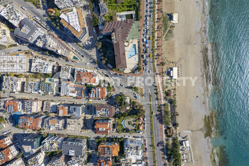 Standard apartment 1+1 with an area of 55 m² 50 meters from the beach, center, Alanya-id-3408-photo-16