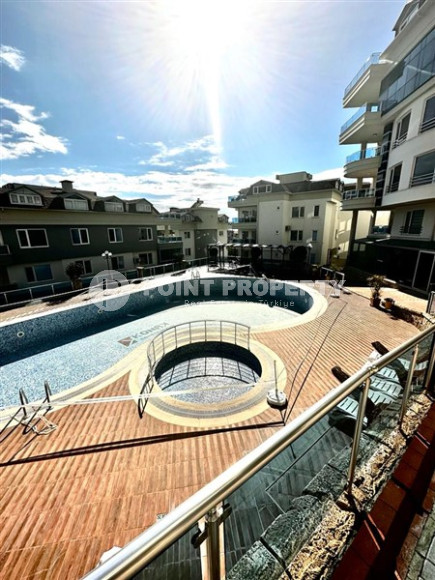 Небольшая двухкомнатная квартира 60 м2 на первом этаже дома, центр Аланьи-id-3415-фото-20