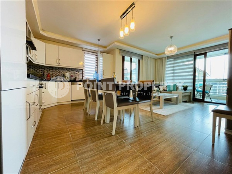 Huge 5+1 penthouse 230 m2 with two balconies and terraces, Oba district-id-3428-photo-2