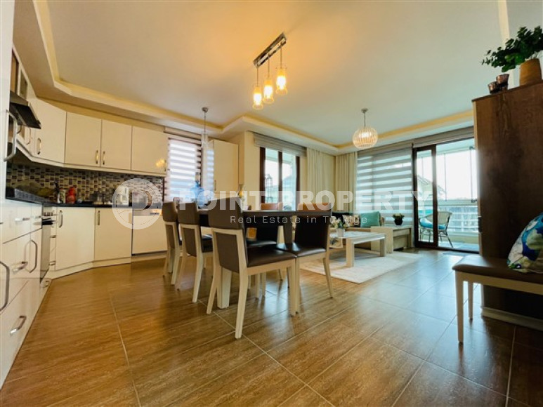 Huge 5+1 penthouse 230 m2 with two balconies and terraces, Oba district-id-3428-photo-4