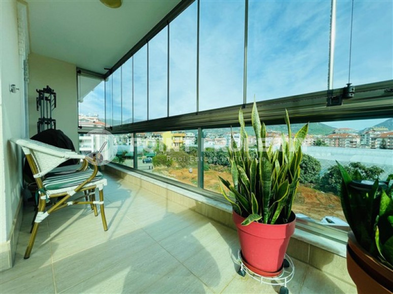 Huge 5+1 penthouse 230 m2 with two balconies and terraces, Oba district-id-3428-photo-6