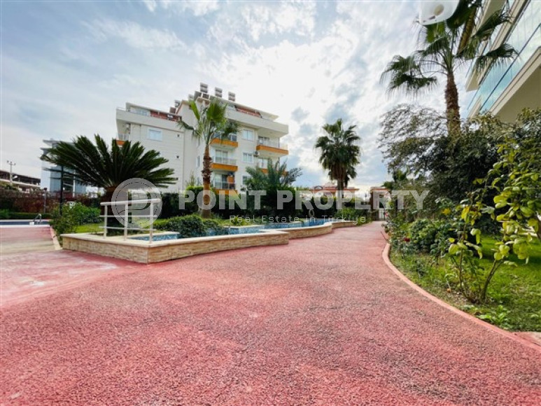 Huge 5+1 penthouse 230 m2 with two balconies and terraces, Oba district-id-3428-photo-19