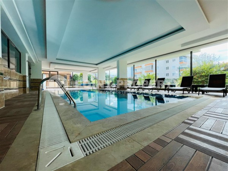 Huge 5+1 penthouse 230 m2 with two balconies and terraces, Oba district-id-3428-photo-21