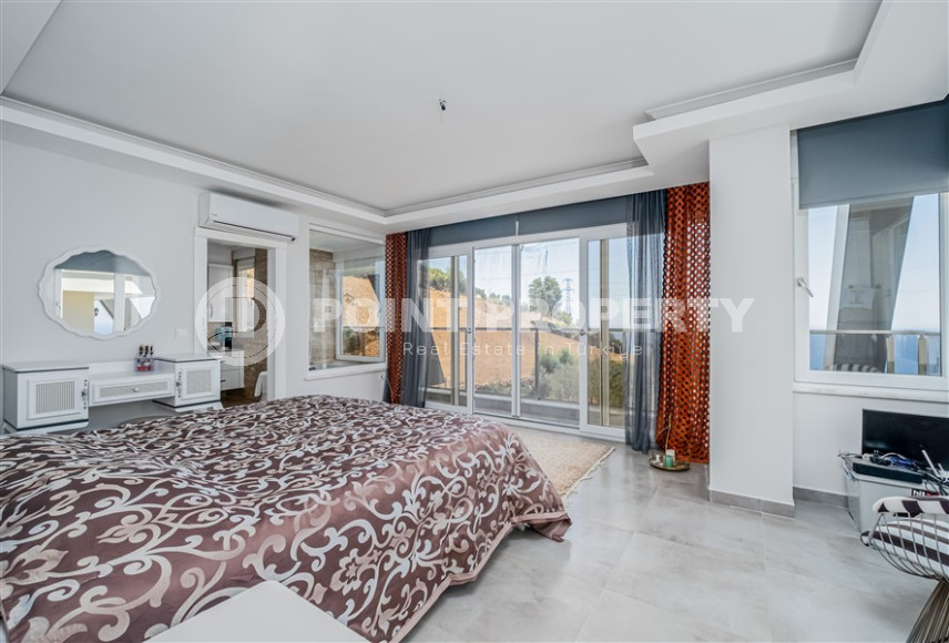 Элитная вилла 3+1, 370м², с личным бассейном и потрясающими видами в районе Алании - Каргыджак-id-1303-фото-4